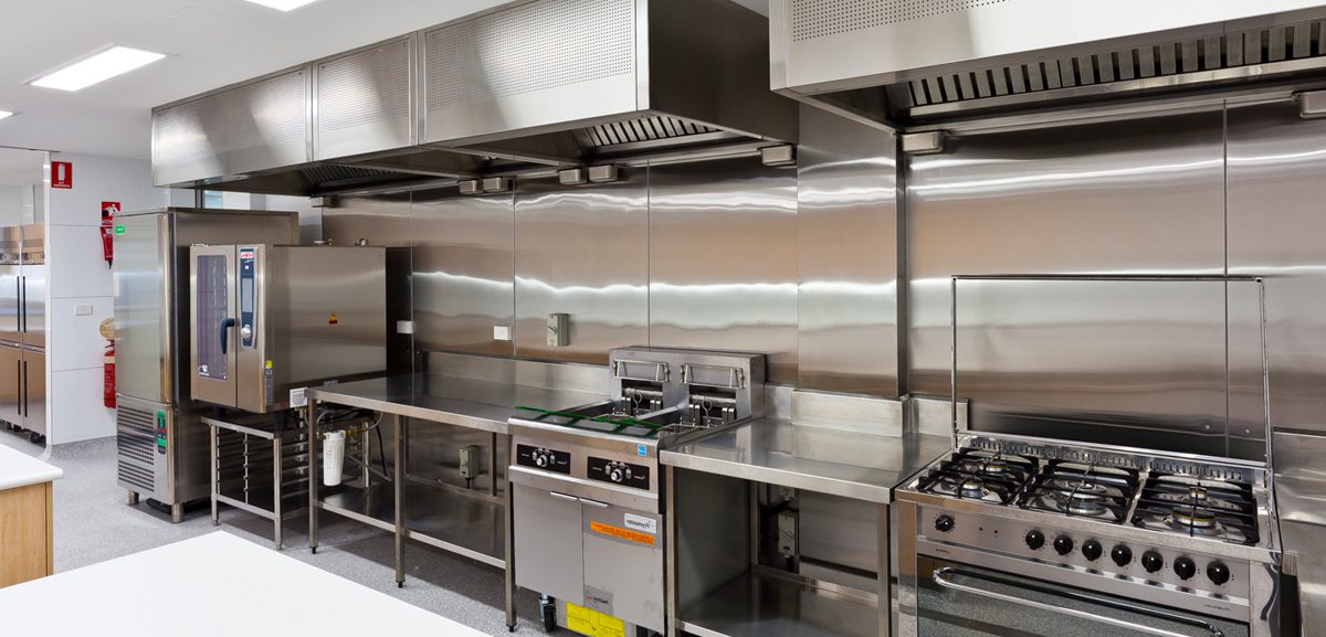 Types Of Equipment And Fitout Required To Design A Commercial Kitchen