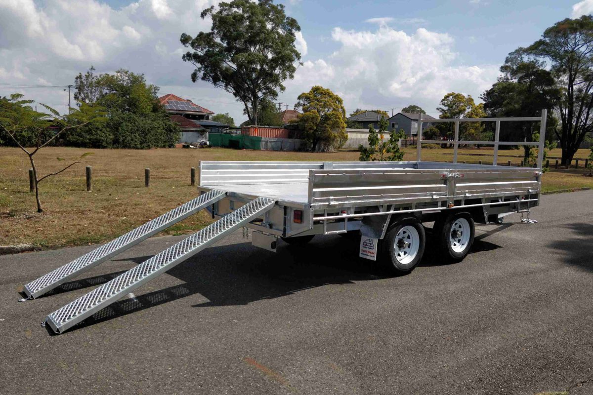 Discovering the Versatility of the Flat Top Tandem Trailer
